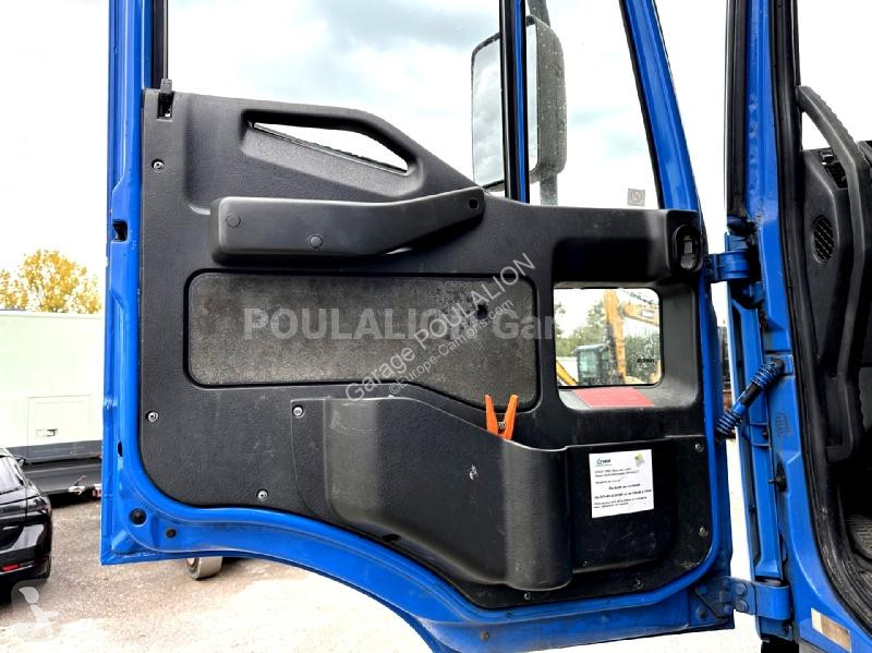 Kamion Iveco  CURS0R 240 PORTEUR FOURGON
