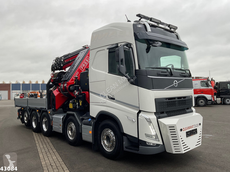 Camion Volvo 10x4 Fassi 215 Tonmeter laadkraan...