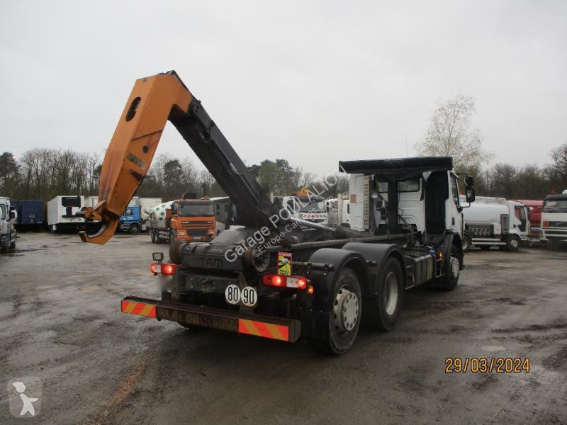 Kamion Renault 6x2 essieu relevable 320 benne...