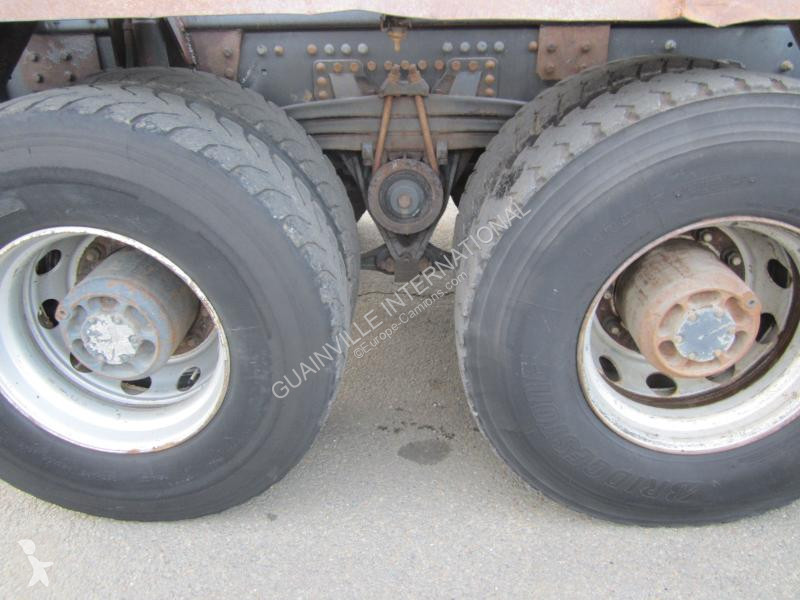 Camion Volvo 400
