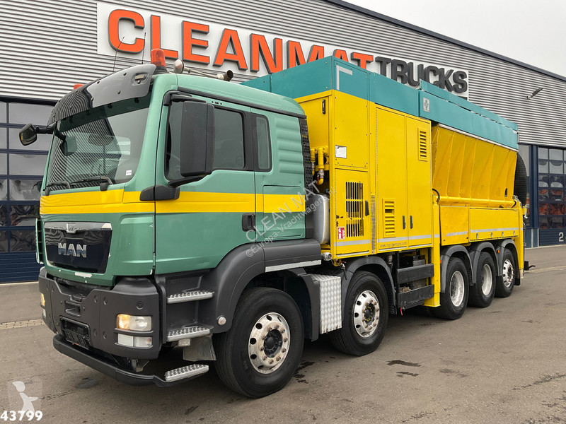 Camión MAN 35.480 10x4 RSP Tridem Saugbagger 10m³
