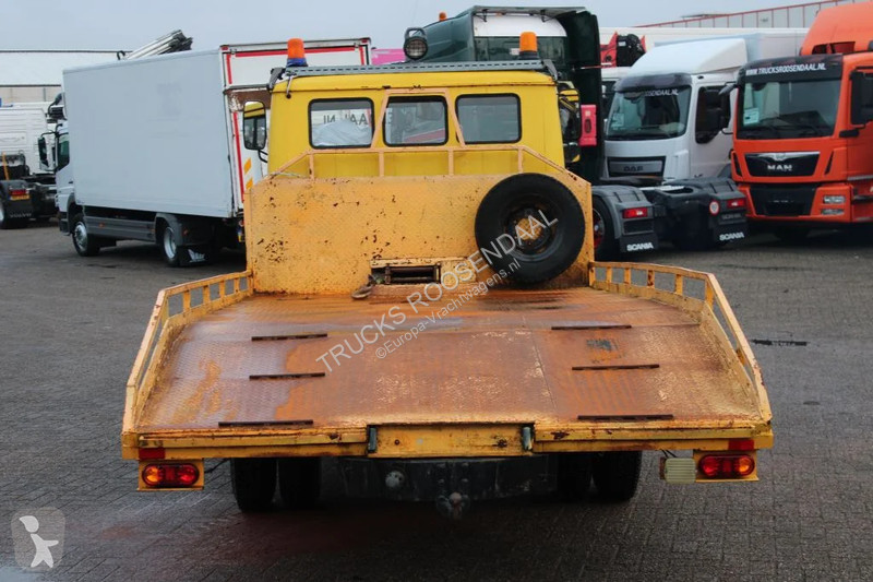Vrachtwagen Mercedes 508 MANUAL