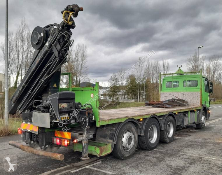 Camion Mercedes Con pluma
