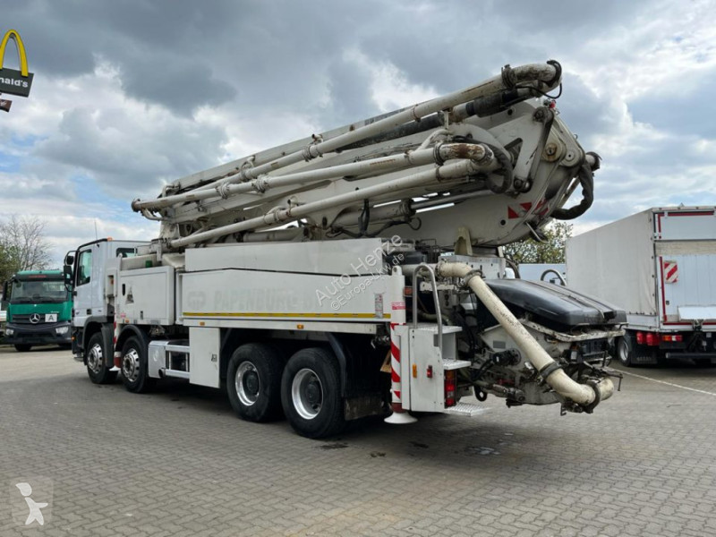 Camion Mercedes Actros 3241 B 8x4  Betonpumpe...