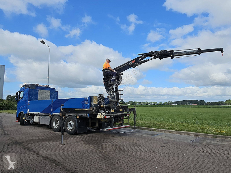 Camion Volvo 6X2 HIAB 117K PRO