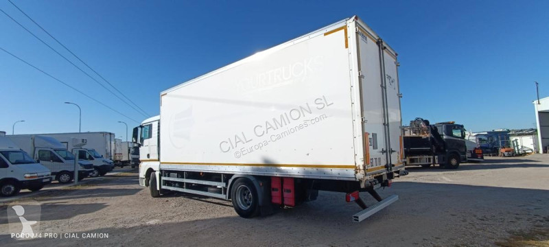 Camion MAN 18.440