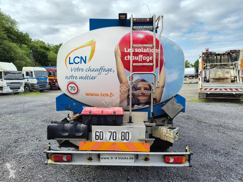 Camion Renault 220 10500L FUEL / CARBURANT - 4...