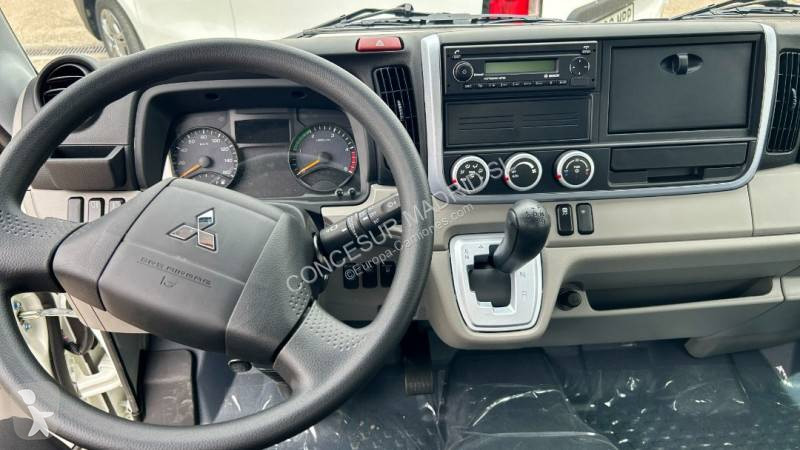Camion Mitsubishi Fuso