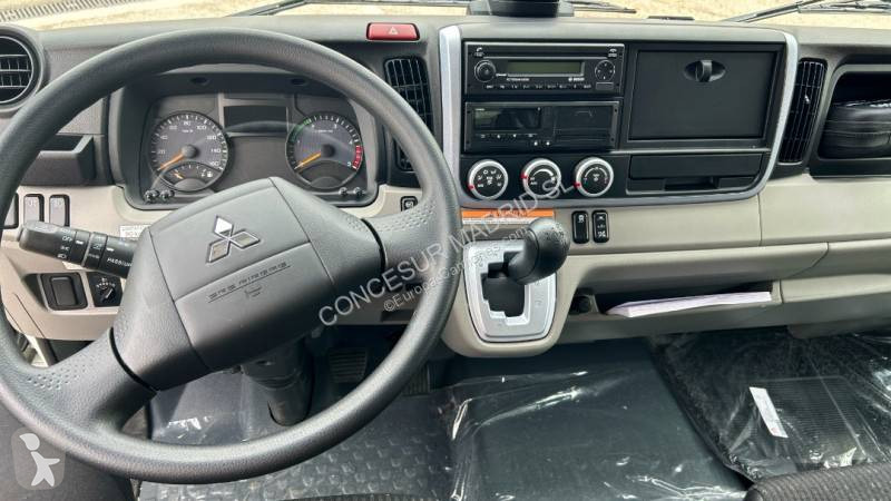 Camion Mitsubishi Fuso