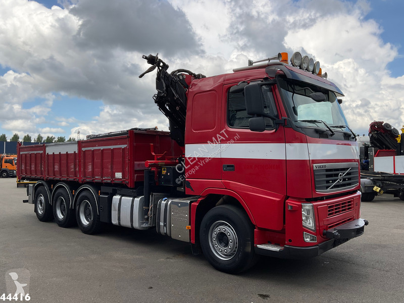 Kamion Volvo FH  8x4 Fassi 27 Tonmeter...