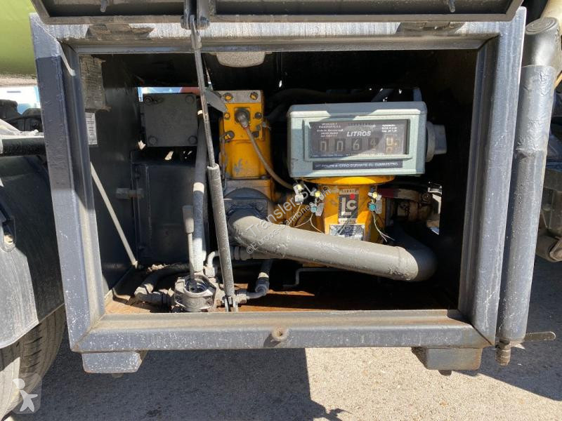 Camion Nissan E 120