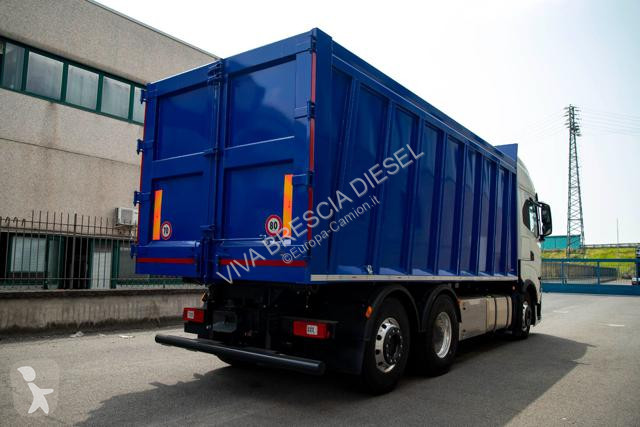 Vrachtwagen Iveco S WAY 260S53