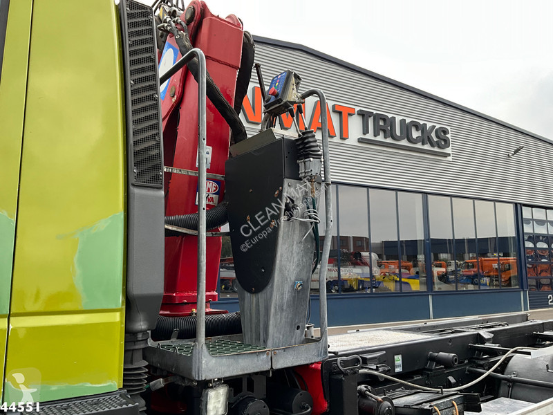 Camion Iveco AD260T41 6x4 HMF 16 Tonmeter Z-kraan