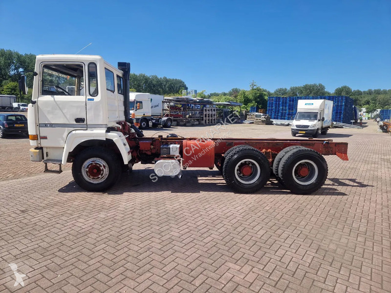 Kamion Renault R385 R357 6x4 chassis Full steel...