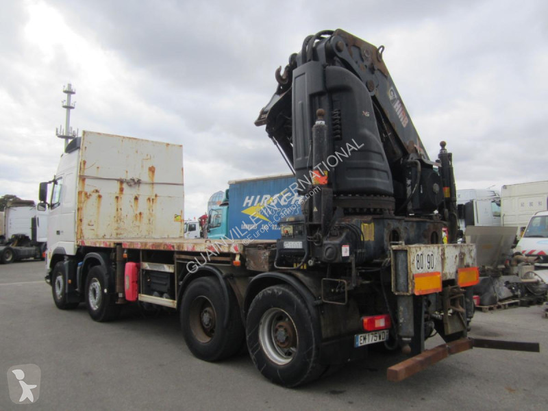 Kamion Volvo 520