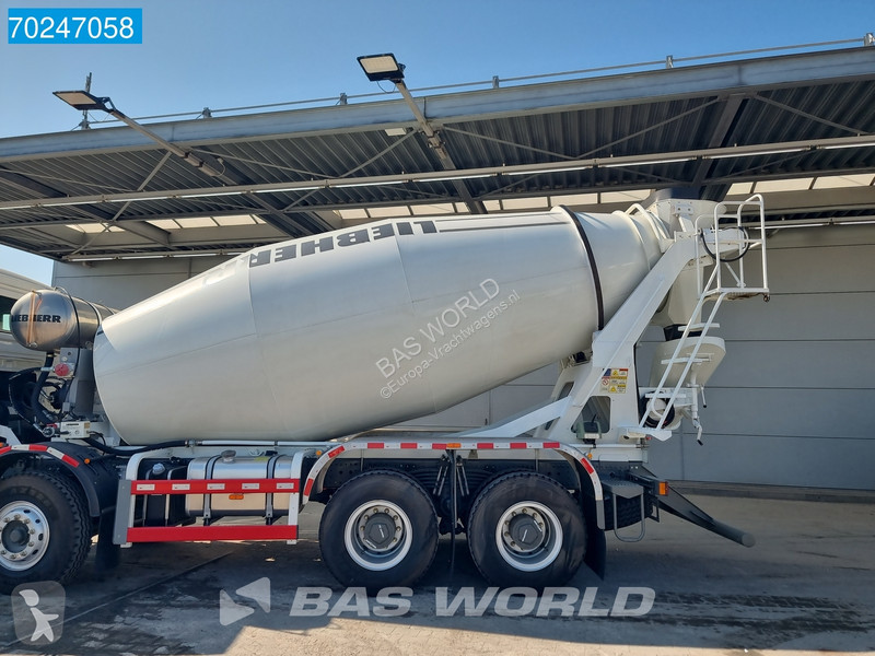 Camión Sitrak G5 350 8X4 8m3 Liebherr Mixer...