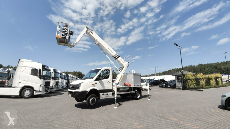 Camion Iveco Volkswagen Crafter 4x4 Zwyżka 21m...