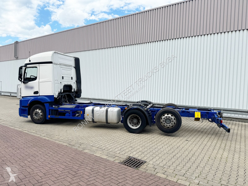 Kamion Mercedes Actros 2540 L 6x2 Actros 2540 L...