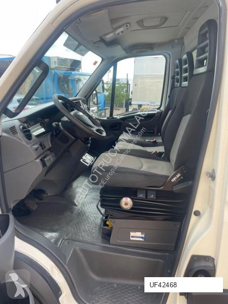 Kamion Iveco DAILY 70C17 FRIGORÍFICO