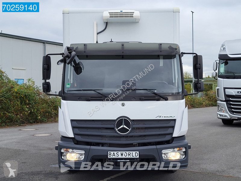 Camion Mercedes 816 4X2 7.49t Thermoking B-100...