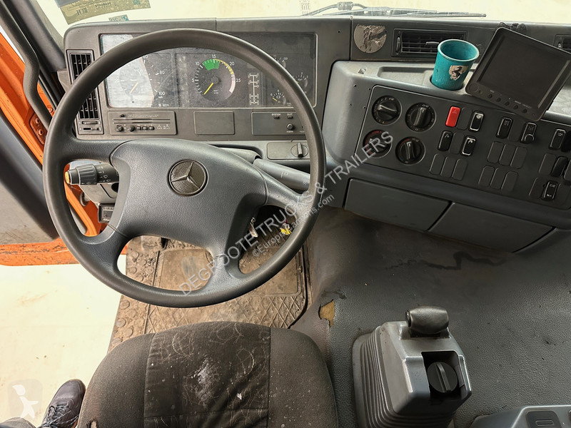 Camion Mercedes 3235 - 8x4