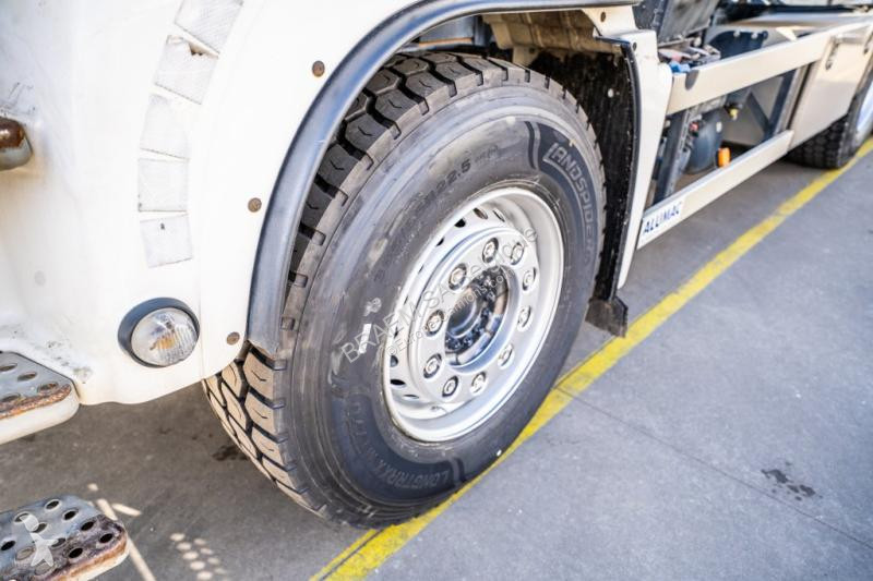 Kamion MAN 26.430-6x2-4 BL (New Tires)