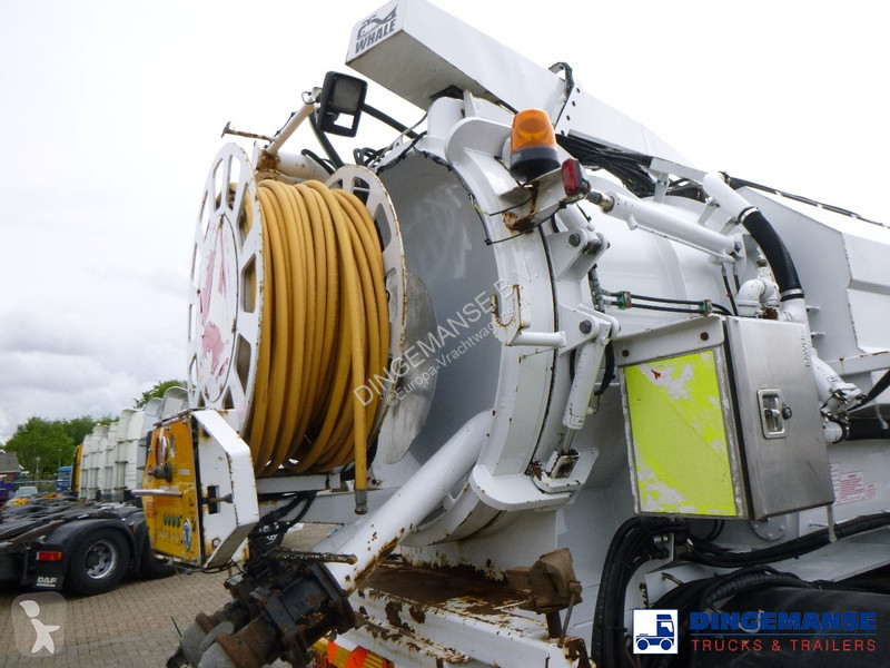 Lastbil Mercedes 1824 4x2 RHD Whale vacuum tank...