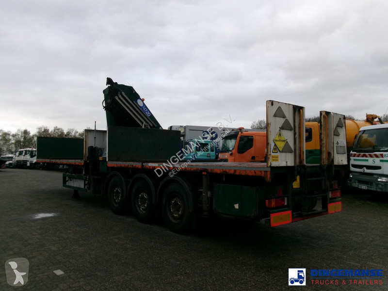 Vrachtwagen  Platform trailer + HMF 4720 K3 crane