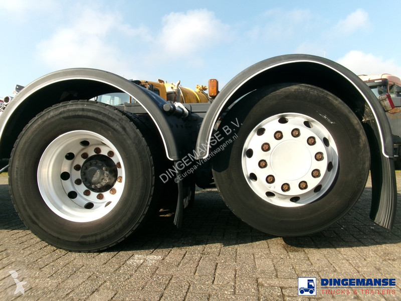 Kamion Renault 370 6x2 chassis