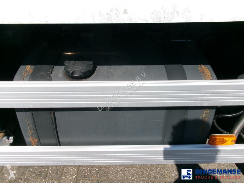 Camion Renault 310 6x2 fuel tank 19 m3 / 5 comp...