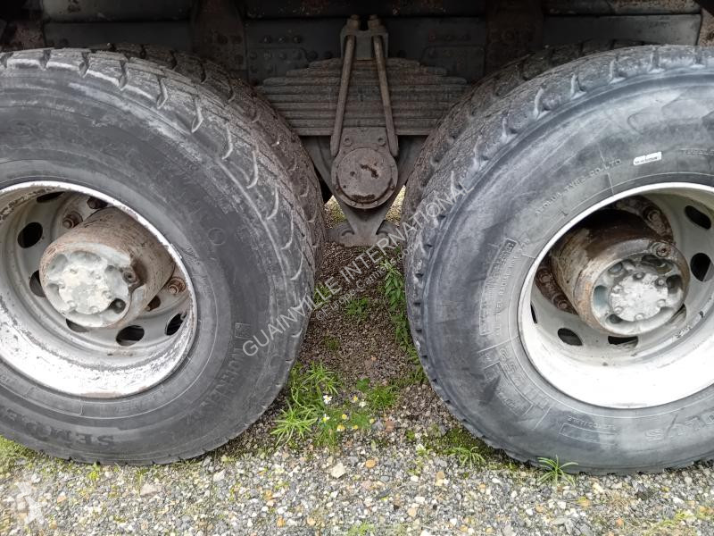Camion Volvo 380