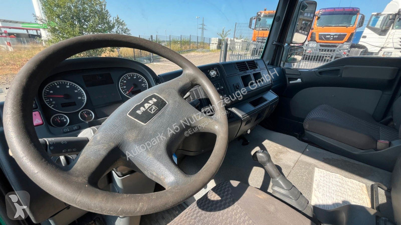 شاحنة MAN 8.180 4x2 Kran Hiab Tempomat