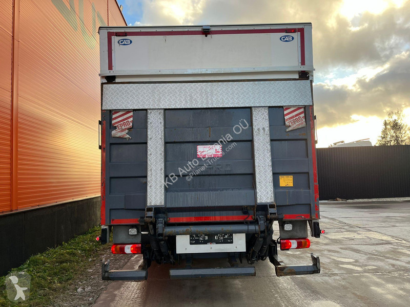 Kamion Mercedes 1827 4x2 BOX L=7560 mm