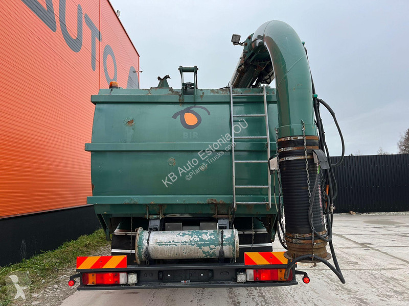Kamion Scania 420 6x2*4 DISAB EN VAC 12,5 m3