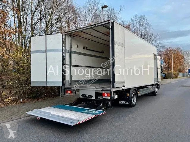 Vrachtwagen Mercedes 1218 Carrier Supra...