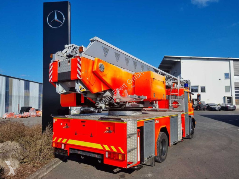 Kamion MAN LC Metz DLK 23-12 Feuerwehr Drehleiter