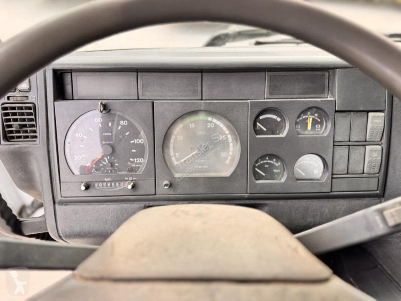 Kamion Iveco 260 E 31 H MP