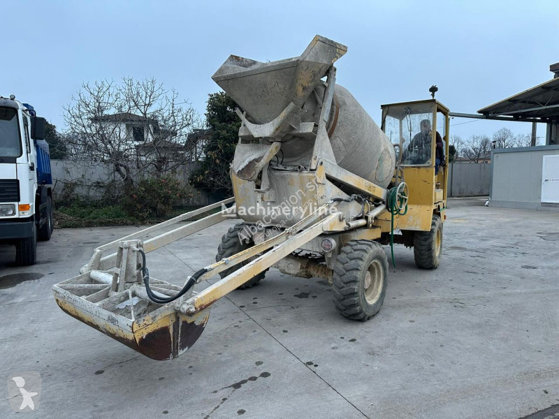 Camion Comet Trimix 231