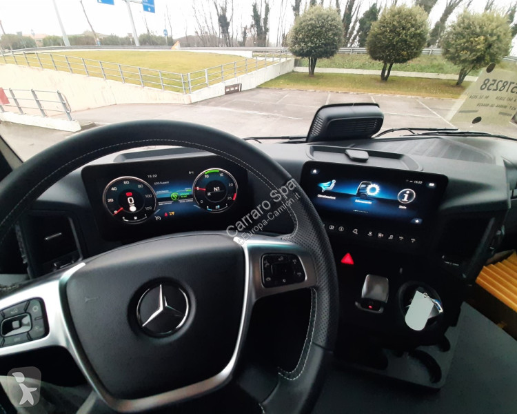 Camion Mercedes AROCS CARRO L