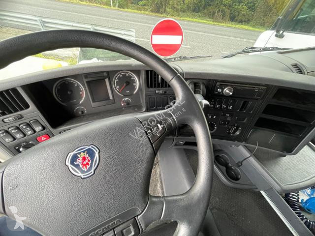 Camion Scania LA