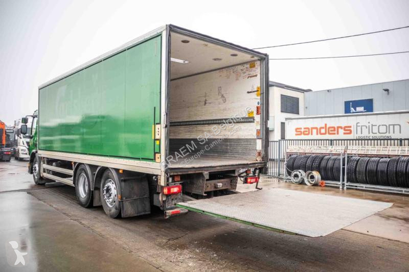 Camion Volvo 300