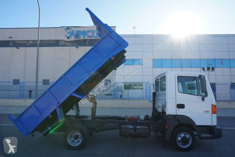 Camion Nissan