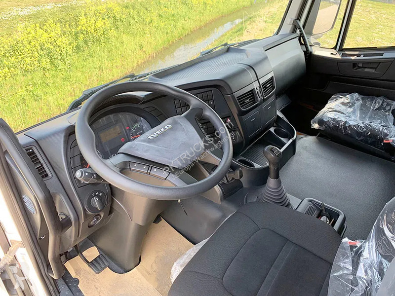 Kamion Iveco 410T42 Chassis Cabin (2 units)