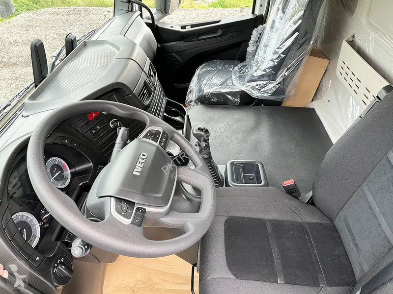 Kamion Iveco T-Way AD380T47WH-3800 Chassis...
