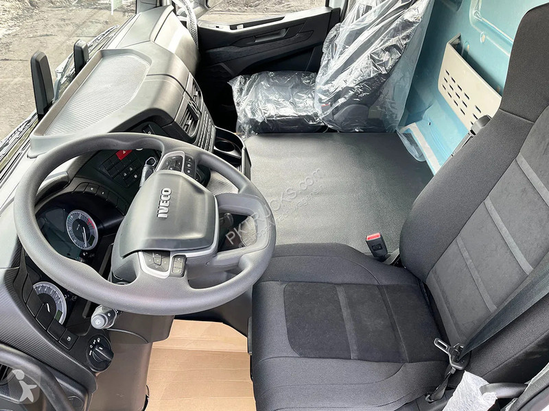 Camion Iveco T-Way AD380T43WH AT Fuel Tank...
