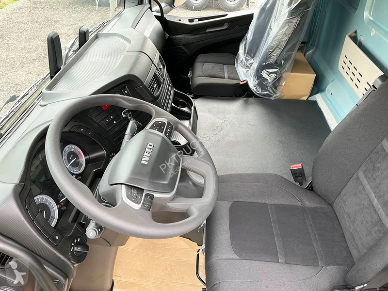 Camion Iveco T-Way AD380T43WH AT...