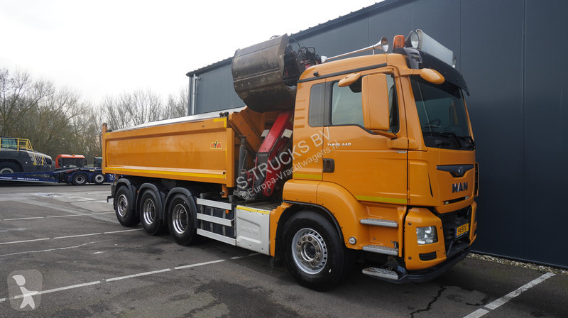 Camión MAN 35-440 8X4 2 SIDE TIPPER WITH HMF Z...