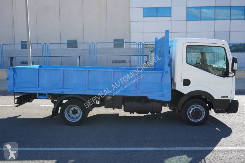 Camion Nissan