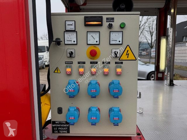 Kamion Renault M 180      Mit Strom Aggregat...