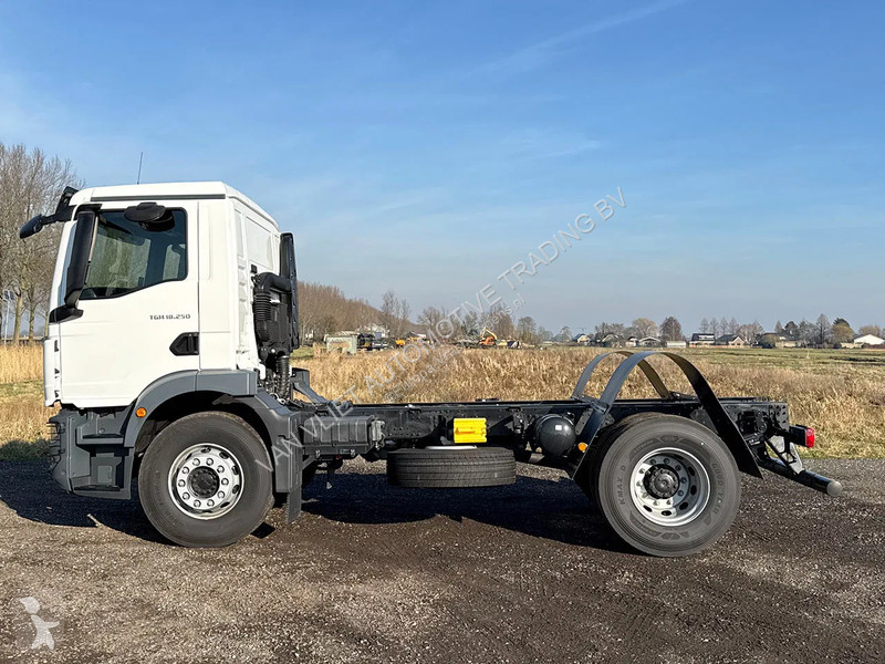 Lastbil MAN 18.250 BB CH Chassis Cabin (RHD)